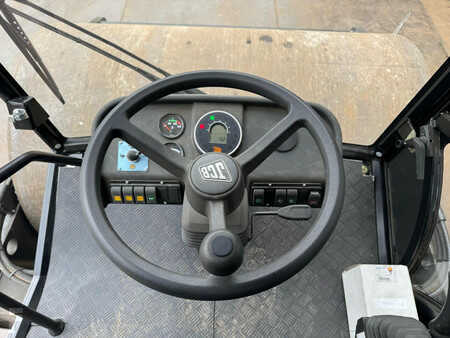 Compacteur monocylindre 2025 JCB VM166D (30)
