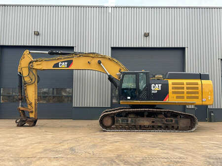 Beltegraver 2015 Caterpillar 352F (1)
