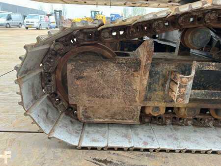Beltegraver 2015 Caterpillar 352F (16)