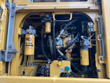 Beltegraver 2015 Caterpillar 352F (23)