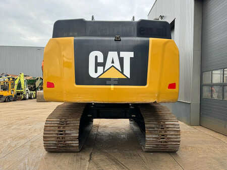 Beltegraver 2015 Caterpillar 352F (4)