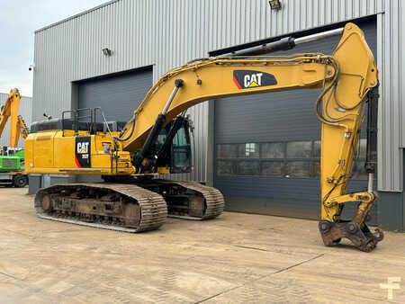 Beltegraver 2015 Caterpillar 352F (7)