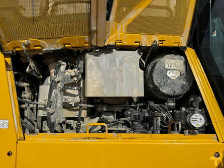 Buldożery 2018 Komatsu D65PXi-18 (28)