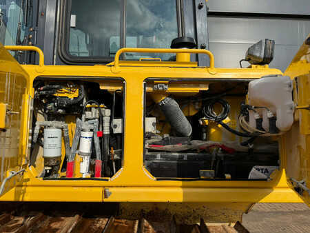 Buldożery 2018 Komatsu D65PXi-18 (30)