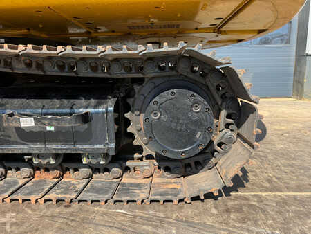 Kettenbagger 2025 Caterpillar 323D3 (12)