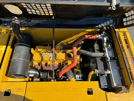Kettenbagger 2025 Caterpillar 323D3 (21)