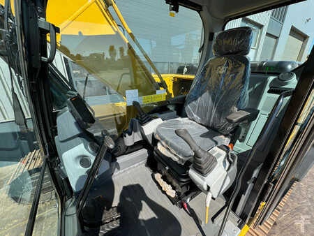 Kettenbagger 2025 Caterpillar 323D3 (22)