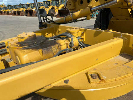 Grader 2013 Caterpillar 140M2 (12)
