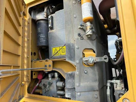 Grader 2013 Caterpillar 140M2 (25)