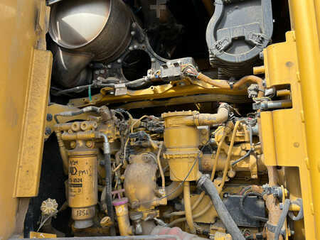 Grader 2013 Caterpillar 140M2 (26)