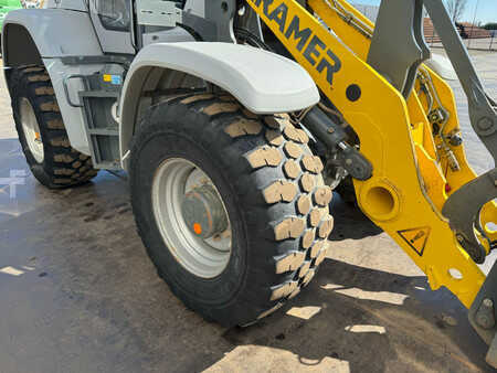 Kramer 8155 / Forks / bucket