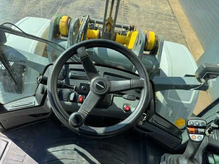 Kramer 8155 / Forks / bucket