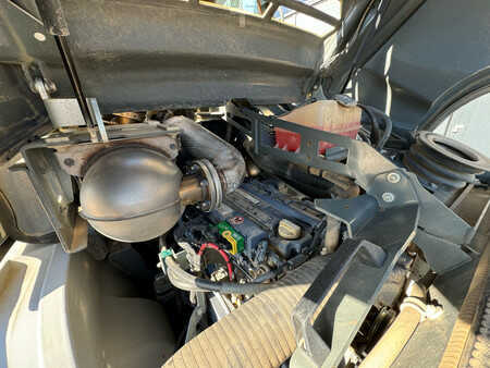 Kramer 8155 / Forks / bucket
