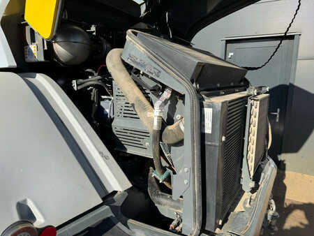 Kramer 8155 / Forks / bucket