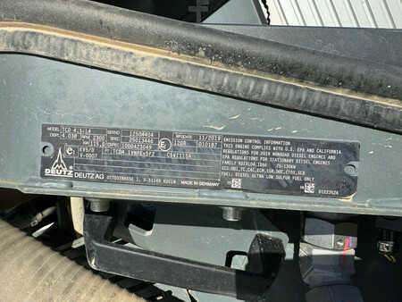 Kramer 8155 / Forks / bucket