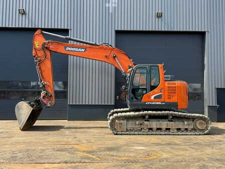 Korečková rýpadla 2018 Doosan DX235 LCR-5 (1)