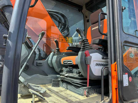 Escavatori cingolati 2018 Doosan DX235 LCR-5 (21)
