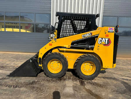 Carregadeira de rodas 2025 Caterpillar 216B3 (2)