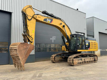 Beltegraver 2018 Caterpillar 352F (2)
