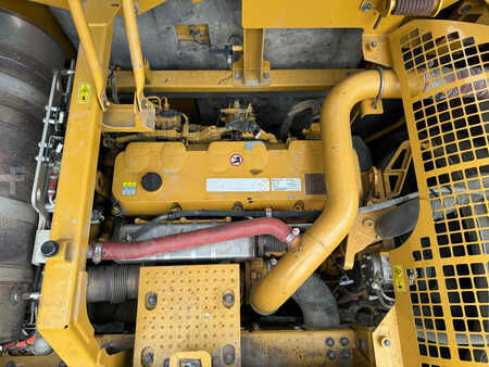 Beltegraver 2018 Caterpillar 352F (20)