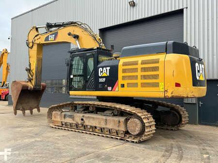 Beltegraver 2018 Caterpillar 352F (3)