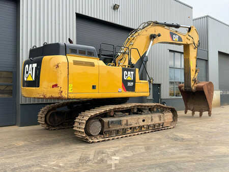Beltegraver 2018 Caterpillar 352F (8)