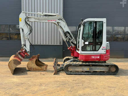 Korečková rýpadla 2016 Takeuchi TB153FR (11)