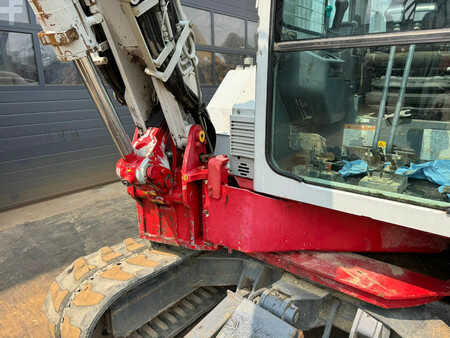 Korečková rýpadla 2016 Takeuchi TB153FR (12)