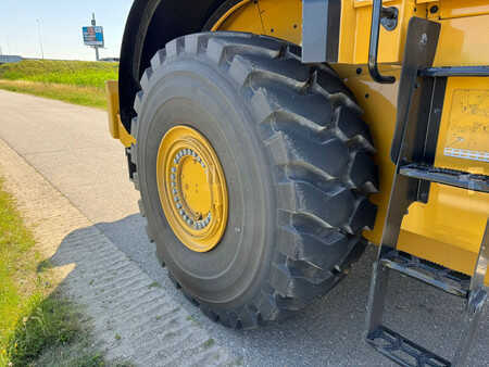 Kolové nakladače 2024 Caterpillar 980 (15)