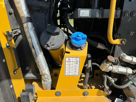 Kolové nakladače 2024 Caterpillar 980 (17)