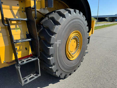 Kolové nakladače 2024 Caterpillar 980 (9)