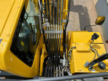 Escavadora de rodas 2019 Komatsu PW180-11 (25)