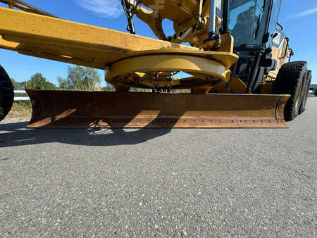 Grejdry 2009 Caterpillar 140M (13)