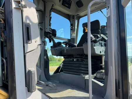 Grejdry 2009 Caterpillar 140M (22)
