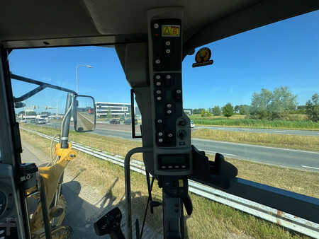 Grejdry 2009 Caterpillar 140M (29)