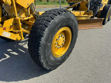 Grejdry 2009 Caterpillar 140M (9)