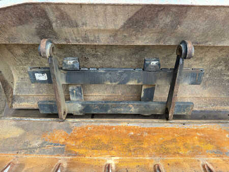 Radlader 2020 Kramer 8155 / Forks / bucket (16)