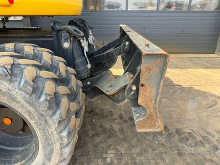 Pelle sur pneus 2018 Komatsu PW118MR-11 (22)