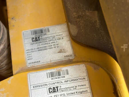 Compacteur monocylindre 2018 Caterpillar CS66B (21)