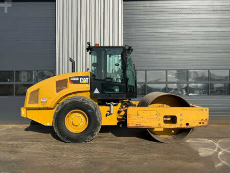 Enkelt tromlekomprimator 2018 Caterpillar CS66B (5)