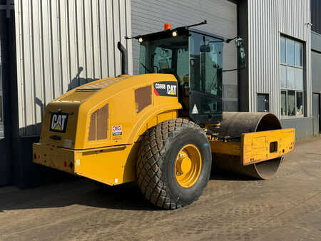Enkelt tromlekomprimator 2018 Caterpillar CS66B (9)