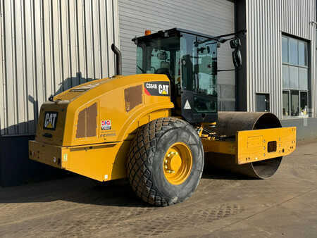 Enkelt tromlekomprimator 2018 Caterpillar CS64 (7)