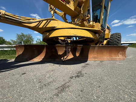 Grejdry 1996 Caterpillar 140H 3306 engine (18)