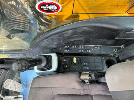 Beltegraver 2015 JCB JS220 LC Semi Long Reach - 10 meter (24)