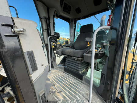 Livellatrici 2012 Caterpillar 140M2 AWD (13)