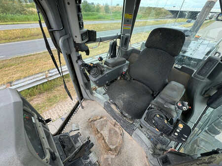 Grejdry 2007 Caterpillar 14M (25)
