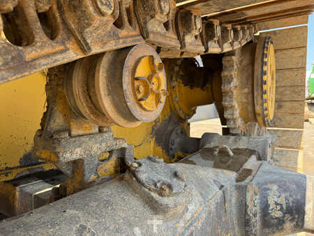 Telaketjupuskutraktorit 2007 Caterpillar D6R LGP (13)