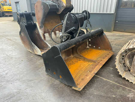 Excavadoras de cadenas 2018 Caterpillar 325F LCR | 3 x bucket (12)