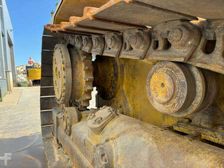 Telaketjupuskutraktorit 2005 Caterpillar D6N LGP (18)