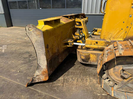 Telaketjupuskutraktorit 2005 Caterpillar D6N LGP (9)
